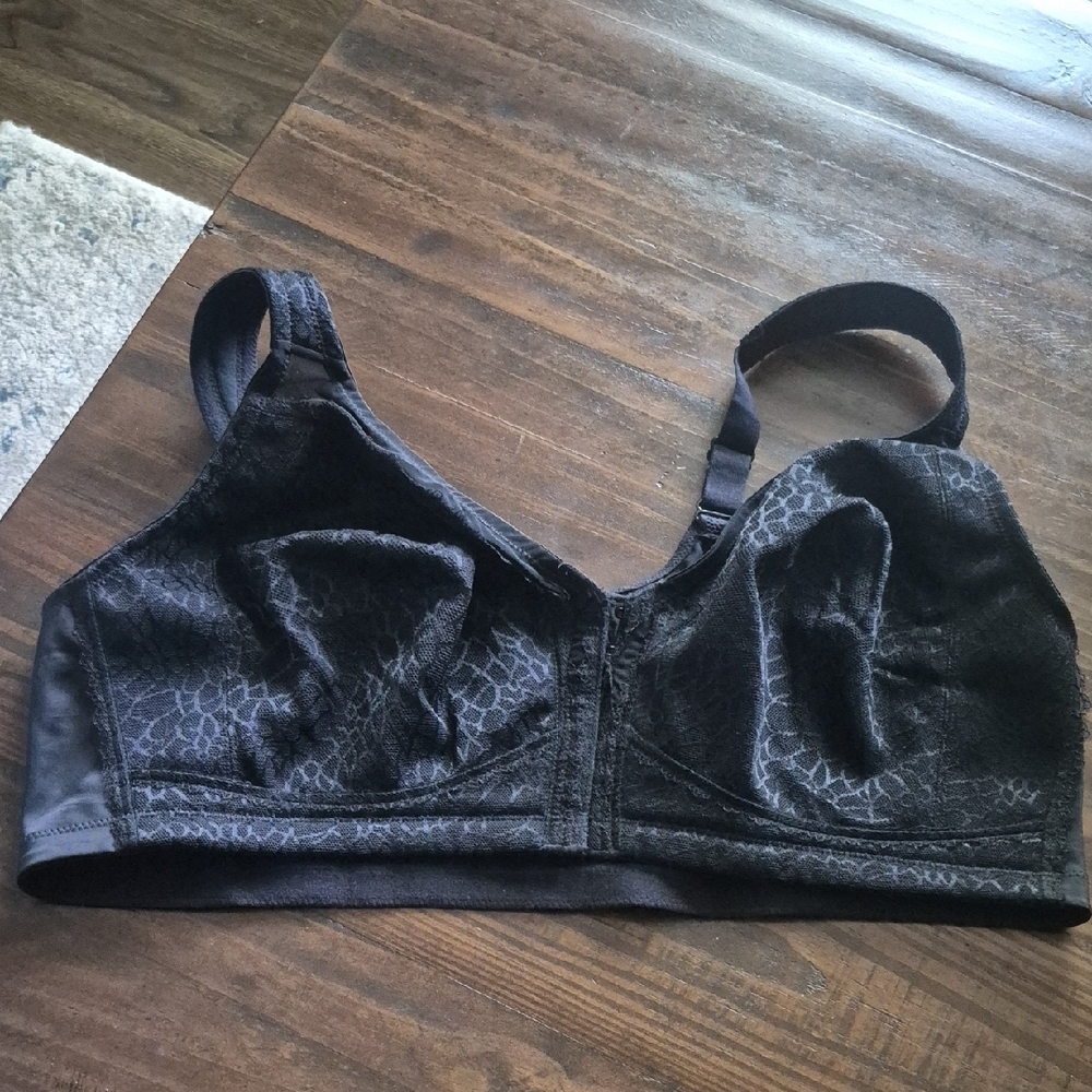 Source Unknown Front Clo sureBlack Textured Women's Bra